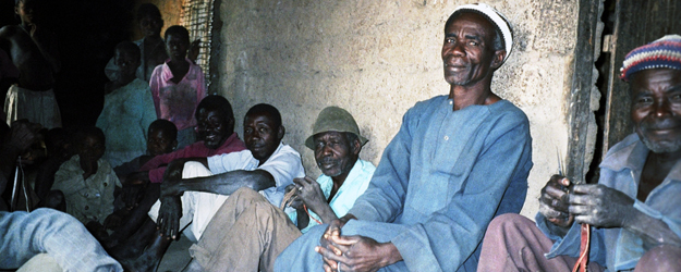 The village chief and the earth priest of Hiela with several family members, province Sissili, Burkina Faso, Dec. 1997 (photo: Carola Lentz) The village chief and the earth priest of Hiela with several family members, province Sissili, Burkina Faso, Dec. 1997 (photo: Carola Lentz)
