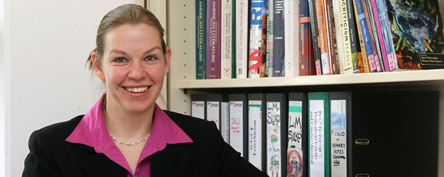 In September 2011, the Junior Professor at the Department of English and Linguistics at JGU published her book about American novels that deal with the attacks in some form or another. (photo: Stefan F. Sämmer)