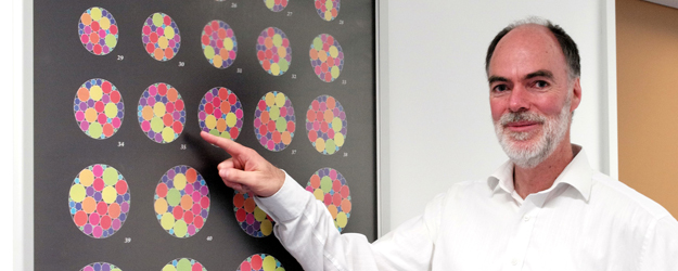 Professor Elmar Schömer and his team have been very successful in creating the optimum computer algorithm for solving the so-called packing problem. (photo: Stefan F. Sämmer) Professor Elmar Schömer and his team have been very successful in creating the optimum computer algorithm for solving the so-called packing problem. (photo: Stefan F. Sämmer)