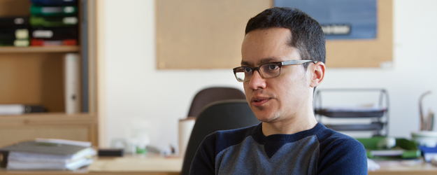 Mahmoud Hassanein is currently preparing his doctoral dissertation with the working title 'Human Rights and Translation' at the Germersheim-based faculty of Mainz University. (photo: Britta Hoff)