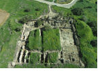 Aerial view of the excavated early Islamic caliph's palace Khirbat al-Minya (photo/©: Yaniv Darvasi, The Hebrew University of Jerusalem)