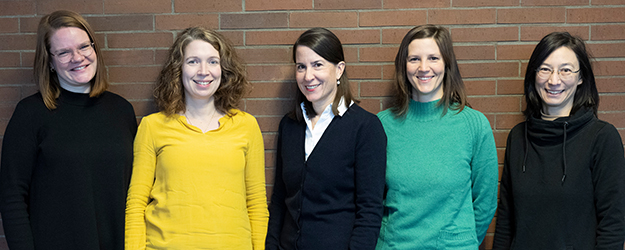 The team of the Dijon Office and the Dijon student advising office at Mainz University: (fltr) Lina Würfel, Dr. Catherine Dedié, Professor Antje Lobin, Alice Ferraris, and Marion Schultess (photo: Peter Pulkowski)